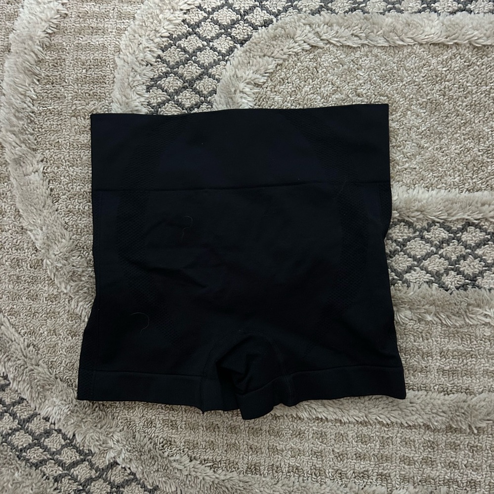 Black Spandex Scrunch/Lifting Workout Biker shorts